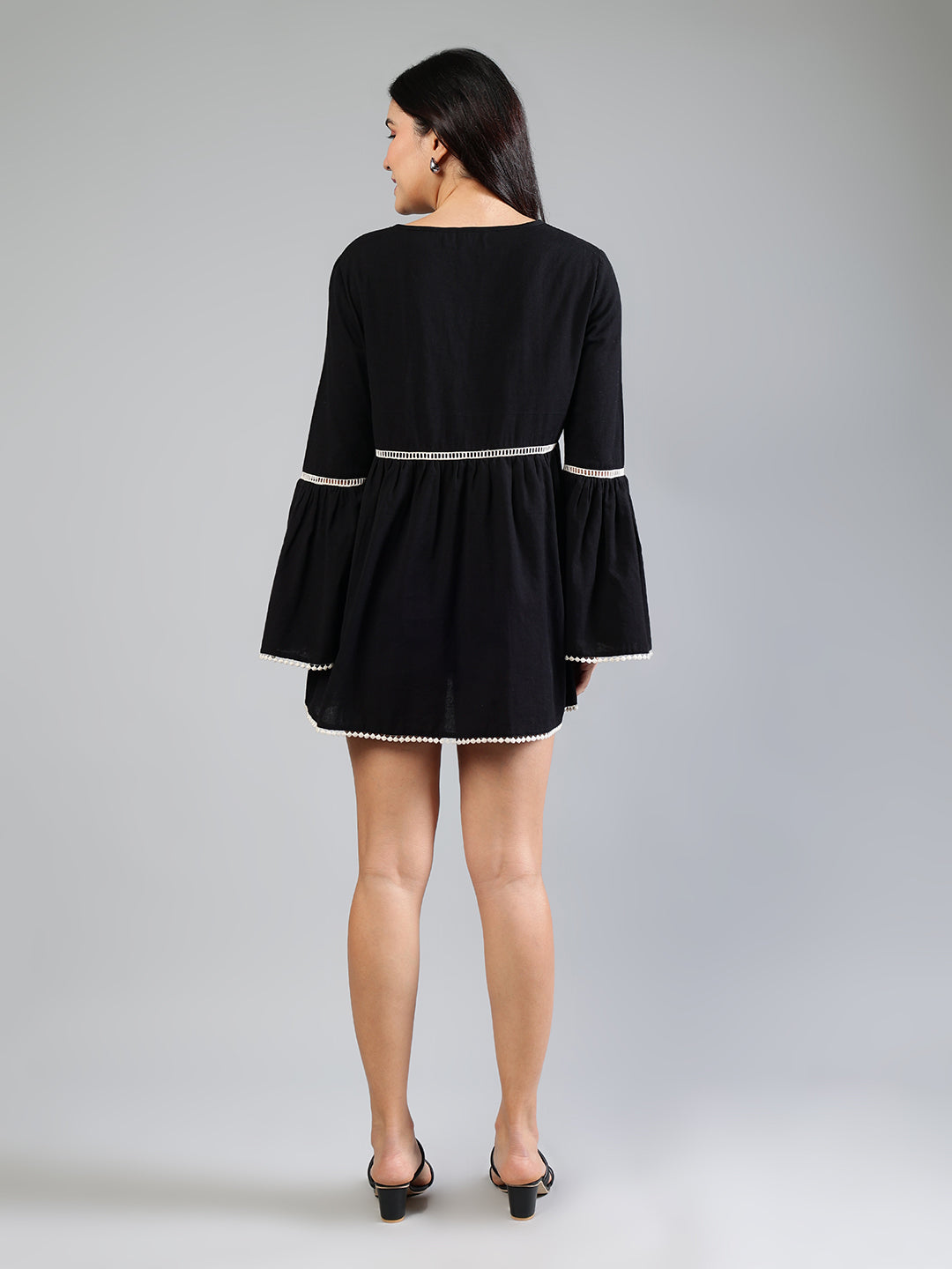 Black Viscose Dress In Comfortable Fit With Lace Detailing